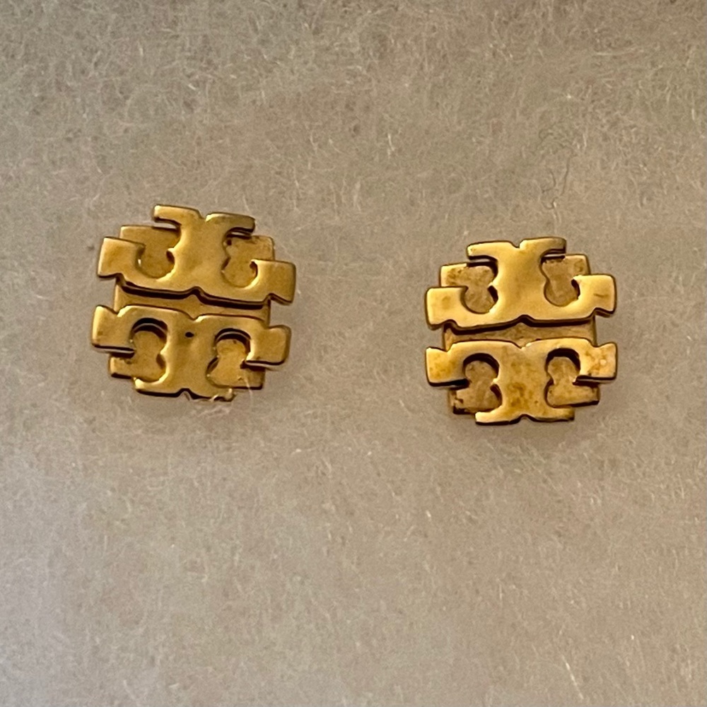 Tory Burch “T” logo gold stud earrings